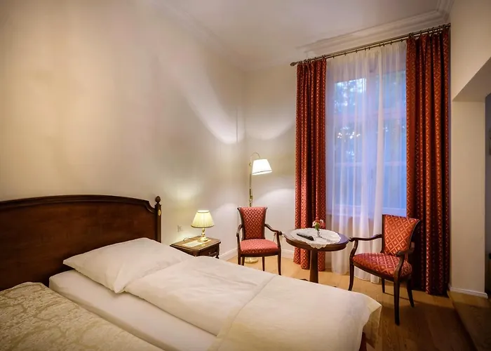 Gutshof * Falkenhagen (Mecklenburg-Vorpommern)