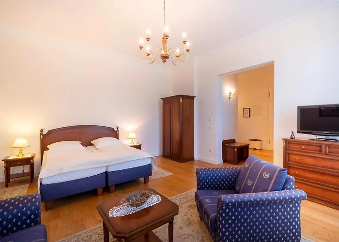 Gutshof * Falkenhagen (Mecklenburg-Vorpommern)